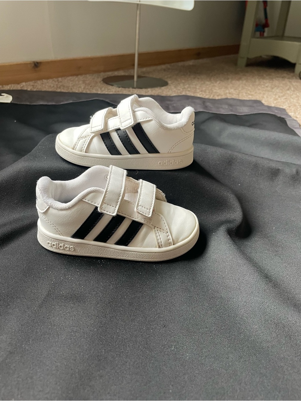 adidas Kids White Sneakers with Black Three-Stripes Velcro